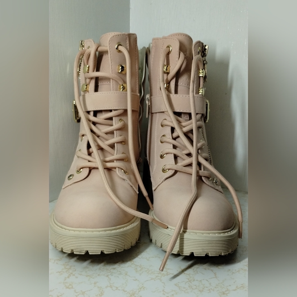 GBG Los Angeles Women's Salma Pink Combat Lace Up/Zip Size 6.5